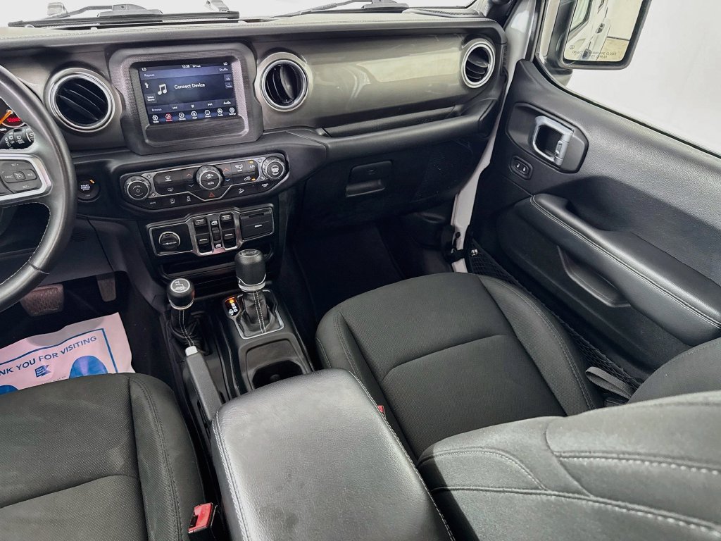 Used 2019 Jeep Wrangler Unlimited Sahara AWD/4WD image 28