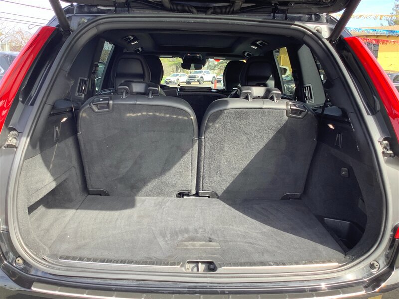 Used 2019 Volvo XC90 T5 R-Design w/ Protection Package Premier AWD/4WD image 10