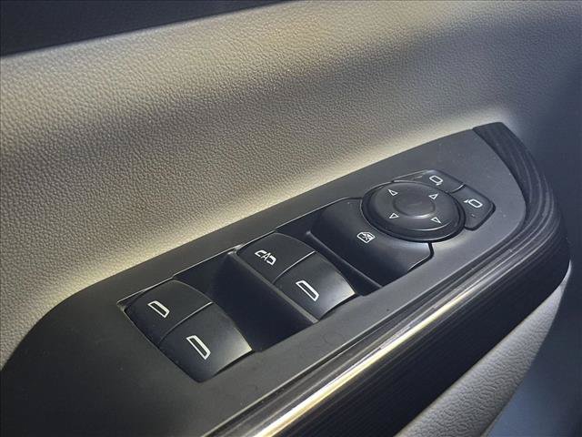 Used 2018 GMC Acadia SLT w/ LPO, Cargo Package AWD/4WD image 16