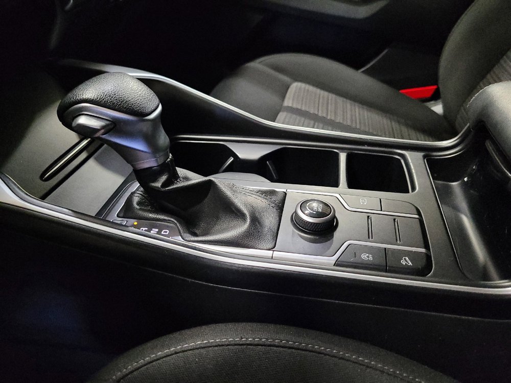 Used 2023 Kia Sorento LX FWD image 26