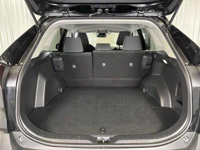 Used 2023 Toyota RAV4 LE image 12