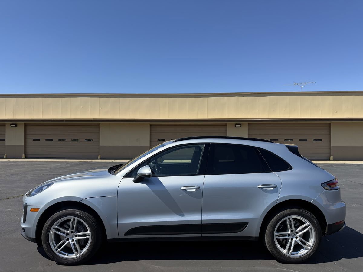 Used 2021 Porsche Macan AWD/4WD image 5