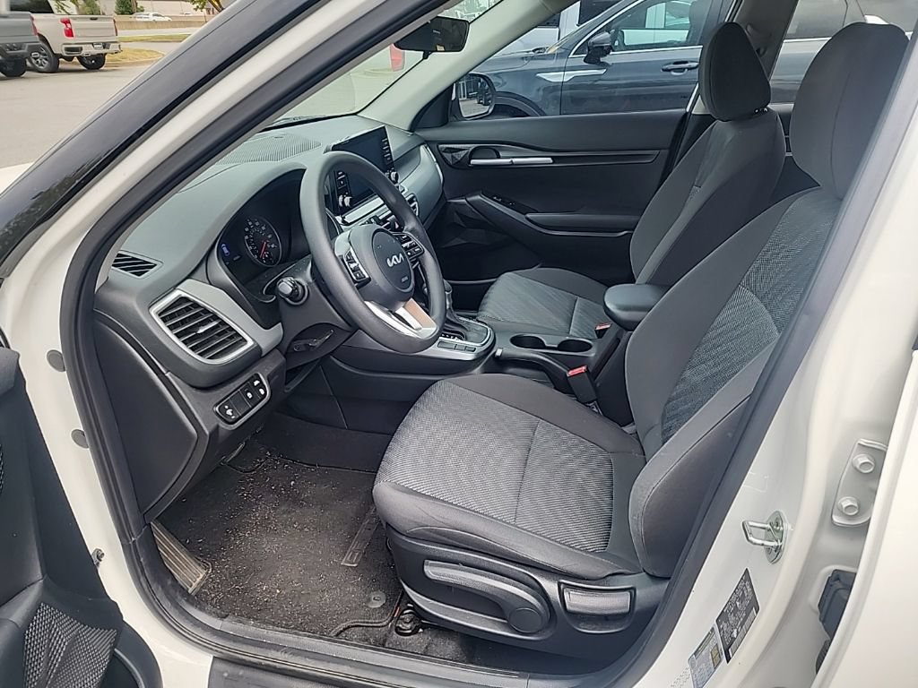 Used 2023 Kia Seltos LX AWD/4WD image 10