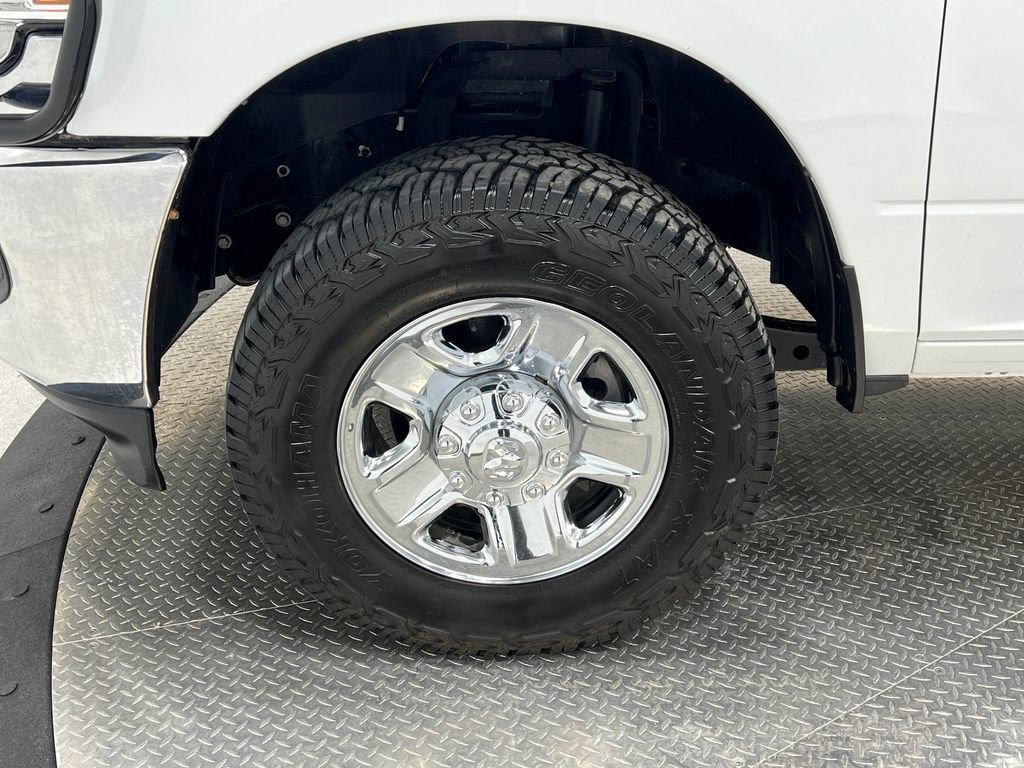 Used 2023 RAM 2500 Tradesman w/ Chrome Appearance Group image 35