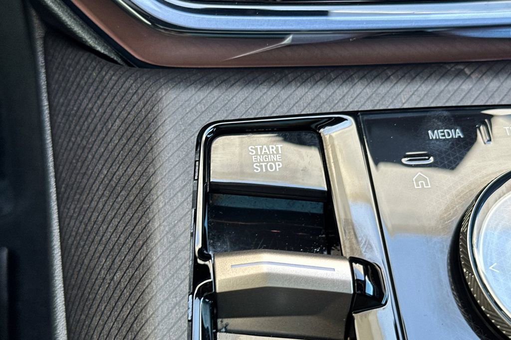 Used 2025 BMW X3 xDrive30i image 24