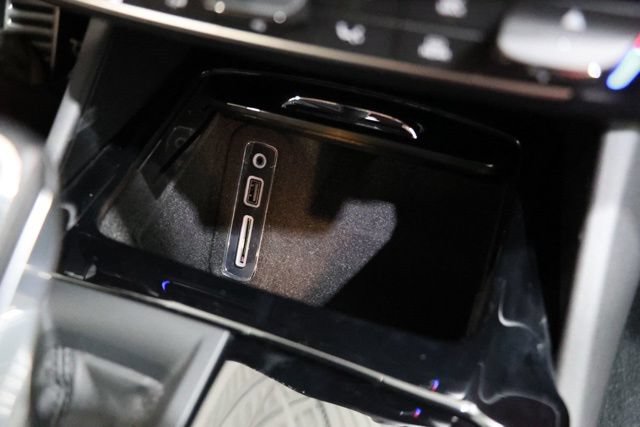 Used 2020 Maserati Levante S GranSport AWD/4WD image 28