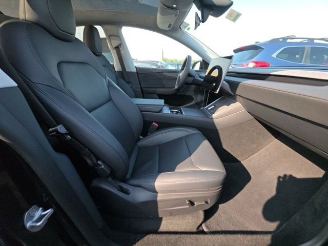 Used 2026 Tesla Model Y 2WD image 9