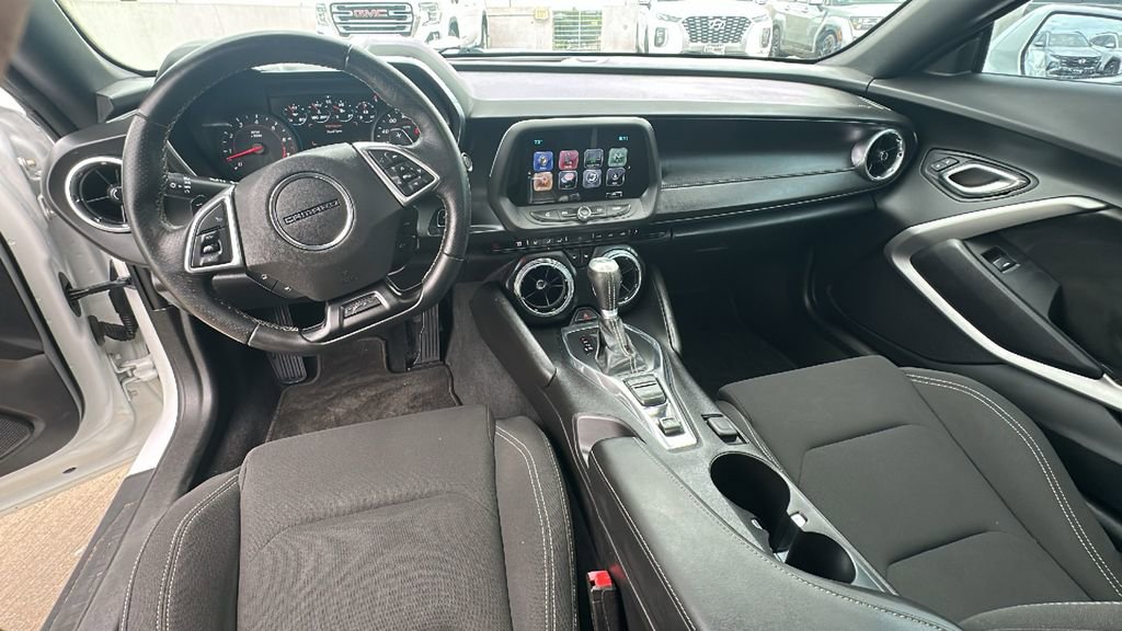Used 2017 Chevrolet Camaro SS RWD image 22