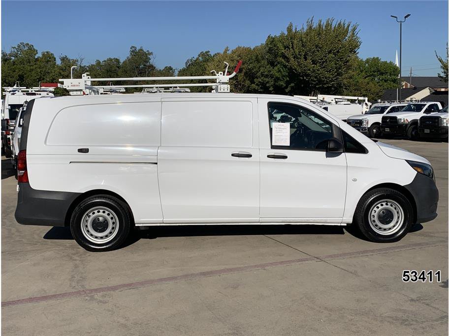 Used 2023 Mercedes-Benz Metris image 5
