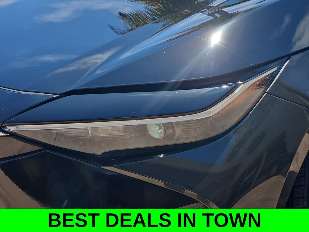 Used 2024 Toyota bZ4X AWD w/ Weather Package image 32