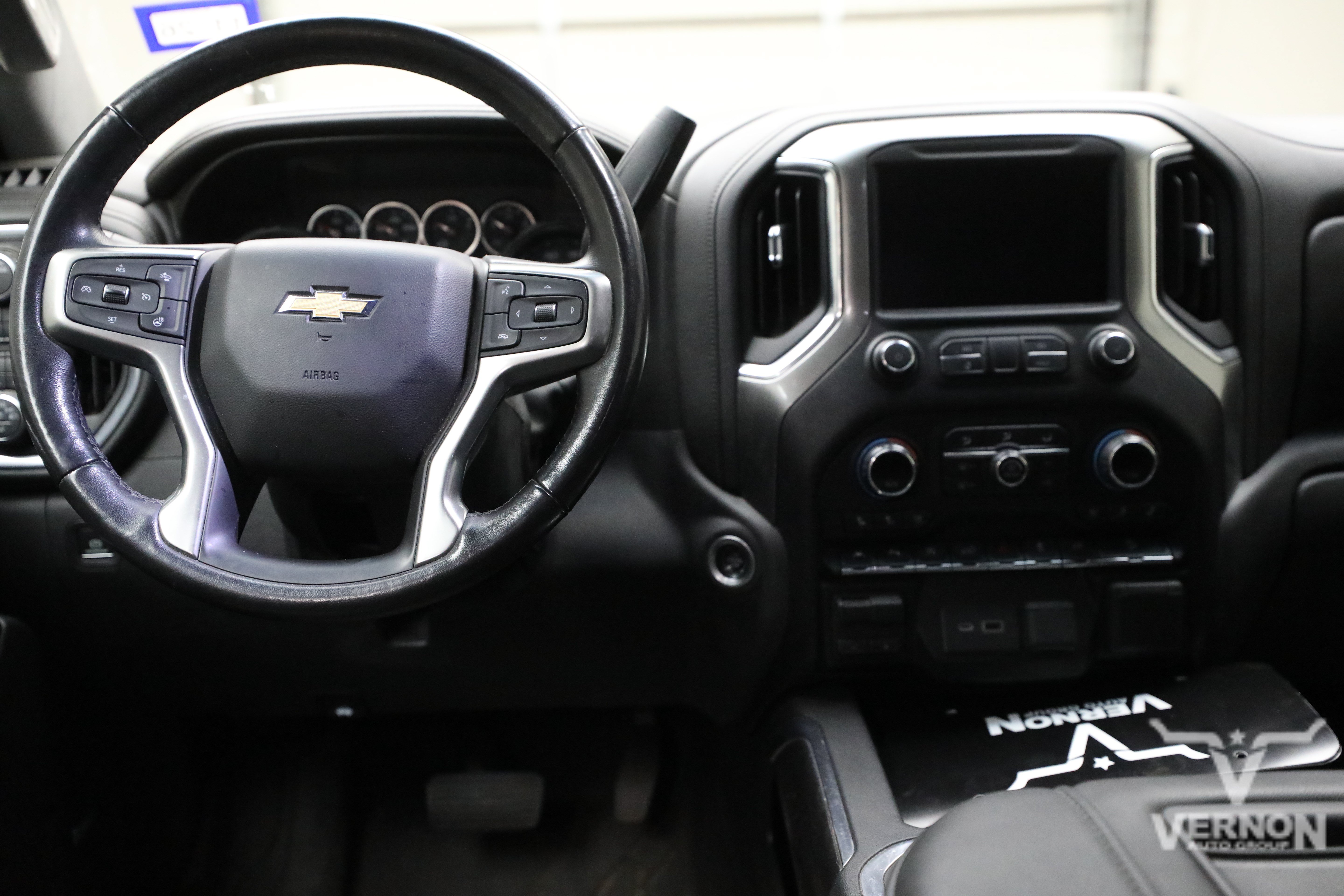 Used 2021 Chevrolet Silverado 1500 LTZ w/ LTZ Premium Texas Edition AWD/4WD image 8