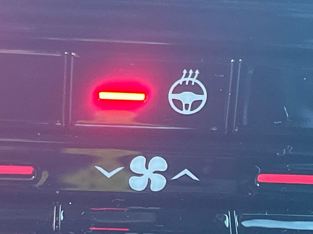 New 2025 Jeep Grand Cherokee Laredo image 10