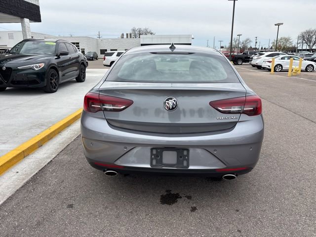 Used 2020 Buick Regal Avenir w/ Driver Confidence Package II FWD image 9
