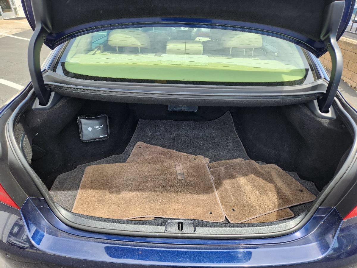 Used 2010 Lexus LS 460 RWD image 12