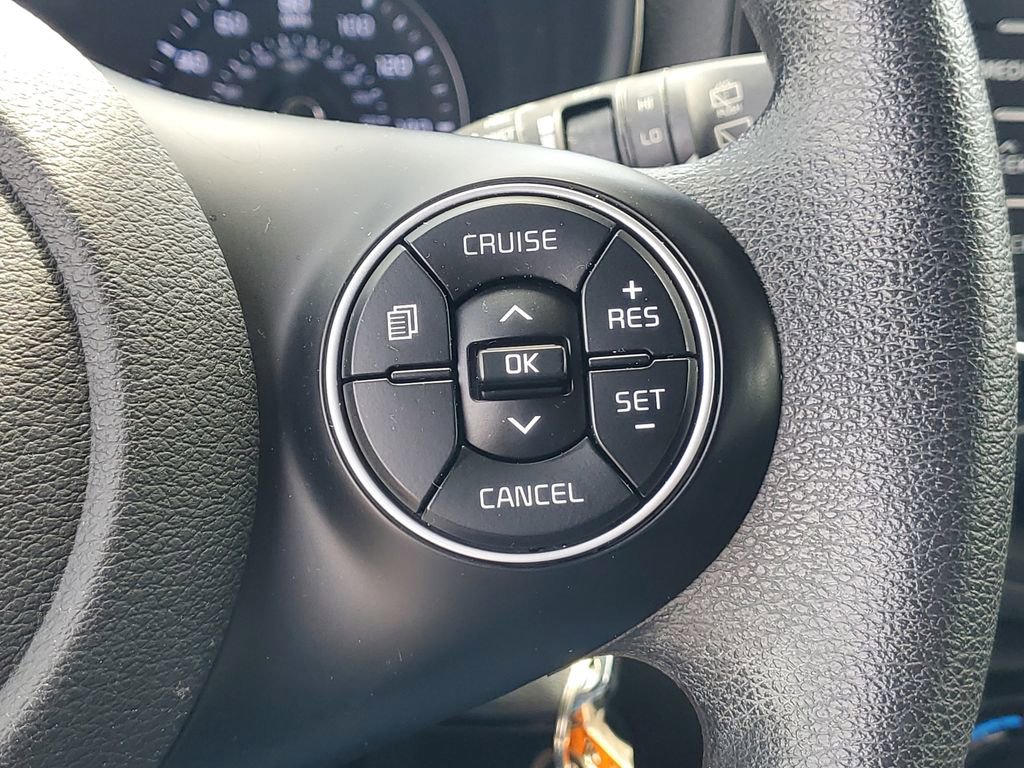 Used 2020 Kia Soul LX FWD image 19