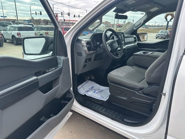 Used 2023 Ford F150 XLT w/ Trailer Tow Package image 14