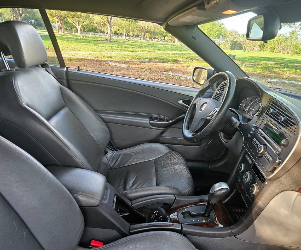 Used 2007 Saab 9-3 2.0T w/ Premium 17 Pkg image 14