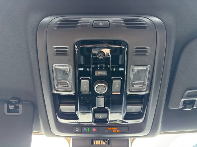 Used 2026 GMC Yukon AT4 Ultimate w/ LPO, Floor Liner Package AWD/4WD image 14