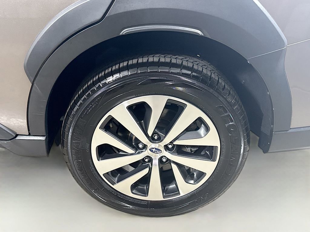 Used 2024 Subaru Outback Premium AWD/4WD image 29