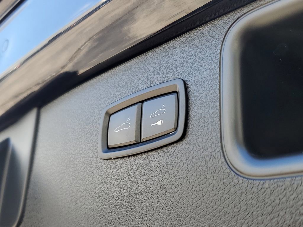 Used 2021 Porsche Macan image 8