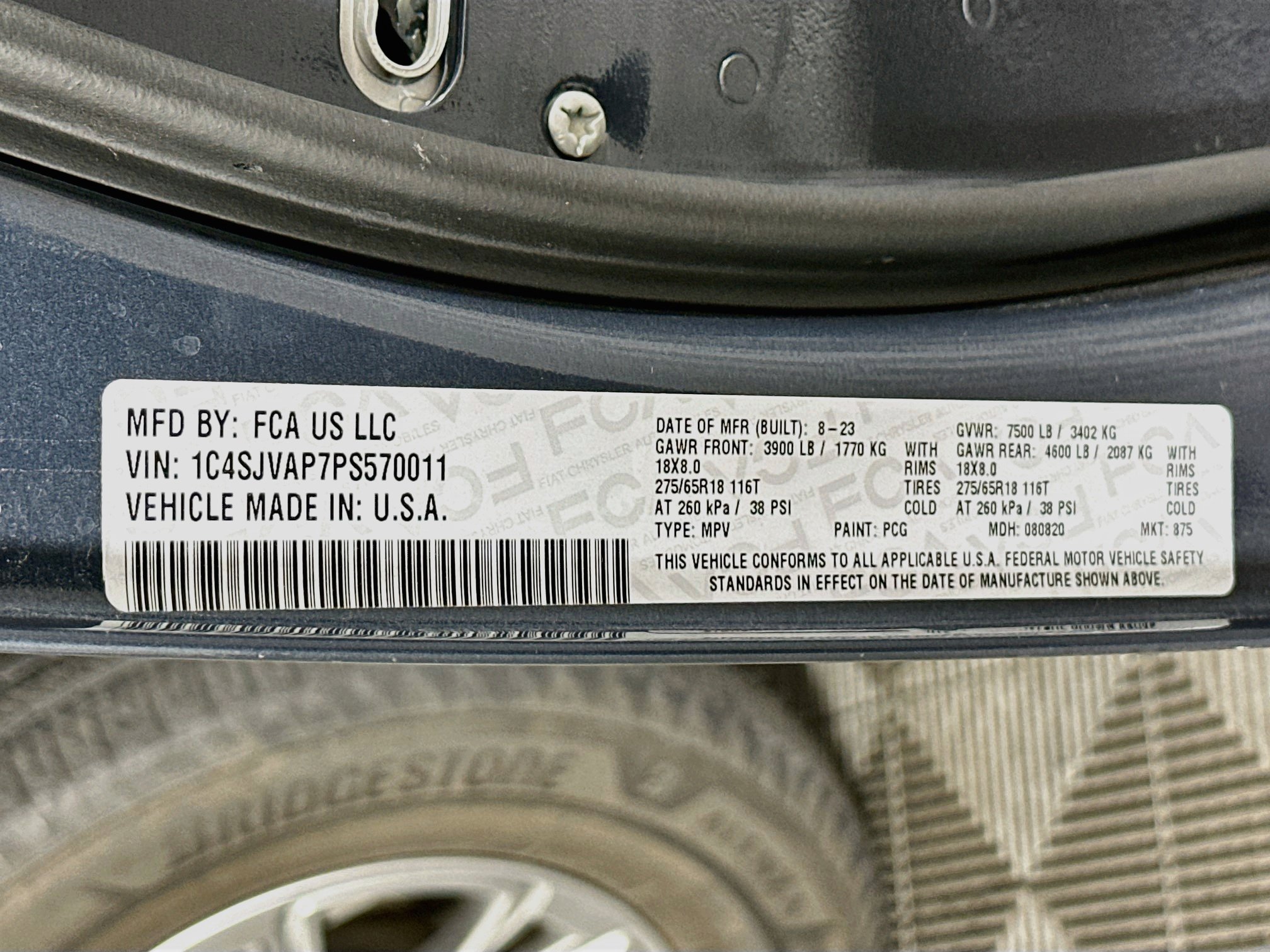 Used 2023 Jeep Wagoneer 4WD image 12