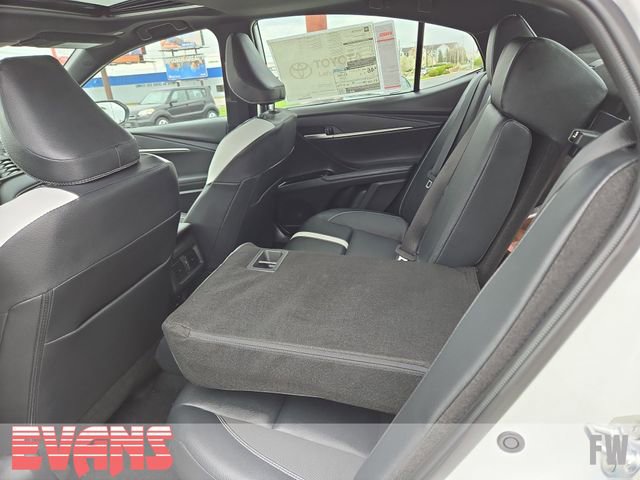 New 2026 Toyota Camry Hybrid w/ Multimedia Upgrade Package image 24