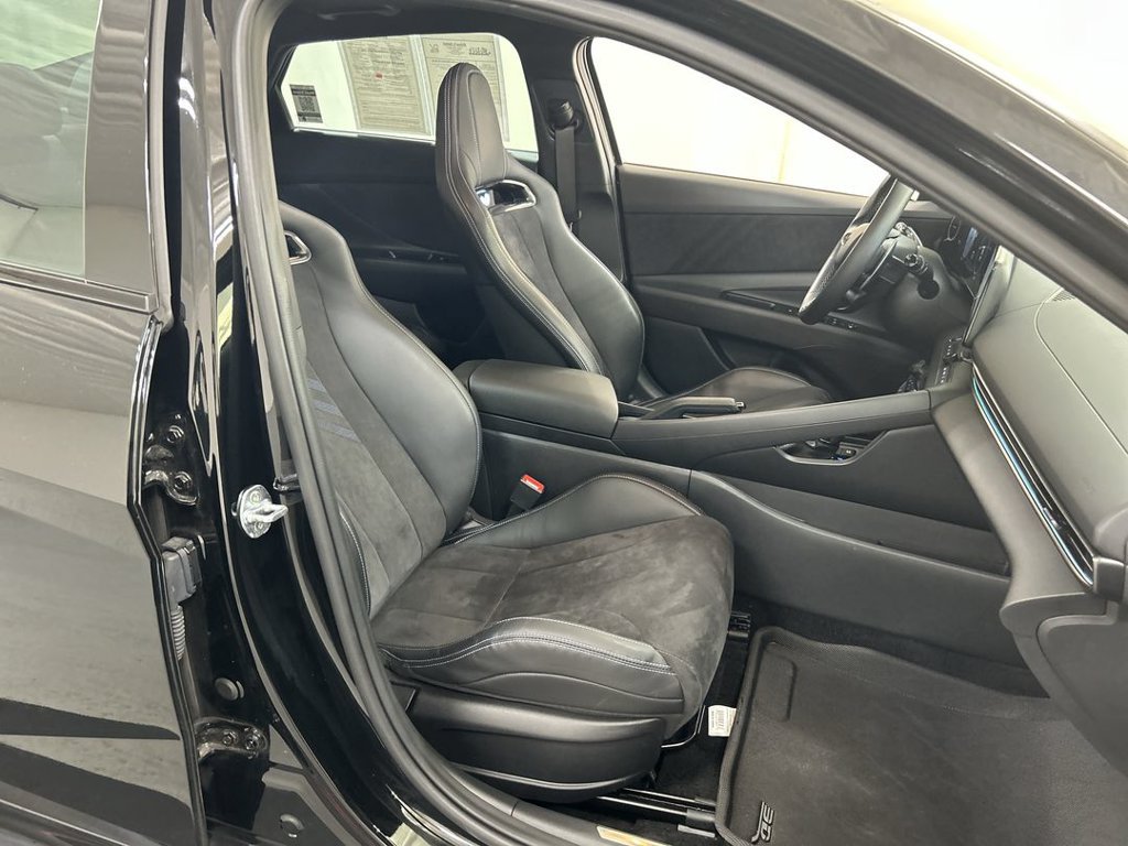 Used 2025 Hyundai Elantra N FWD image 24