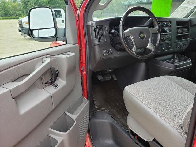 Used 2016 Chevrolet Express 3500 LT w/ LT Preferred Equipment Group RWD image 11