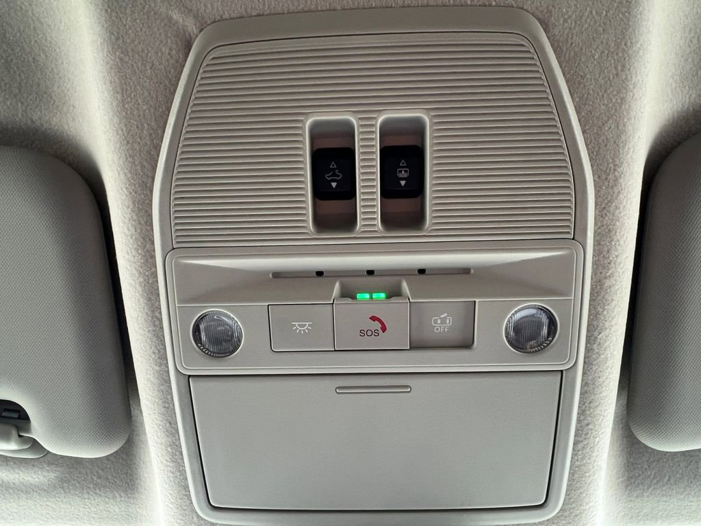 New 2026 Nissan Kicks SR FWD image 7