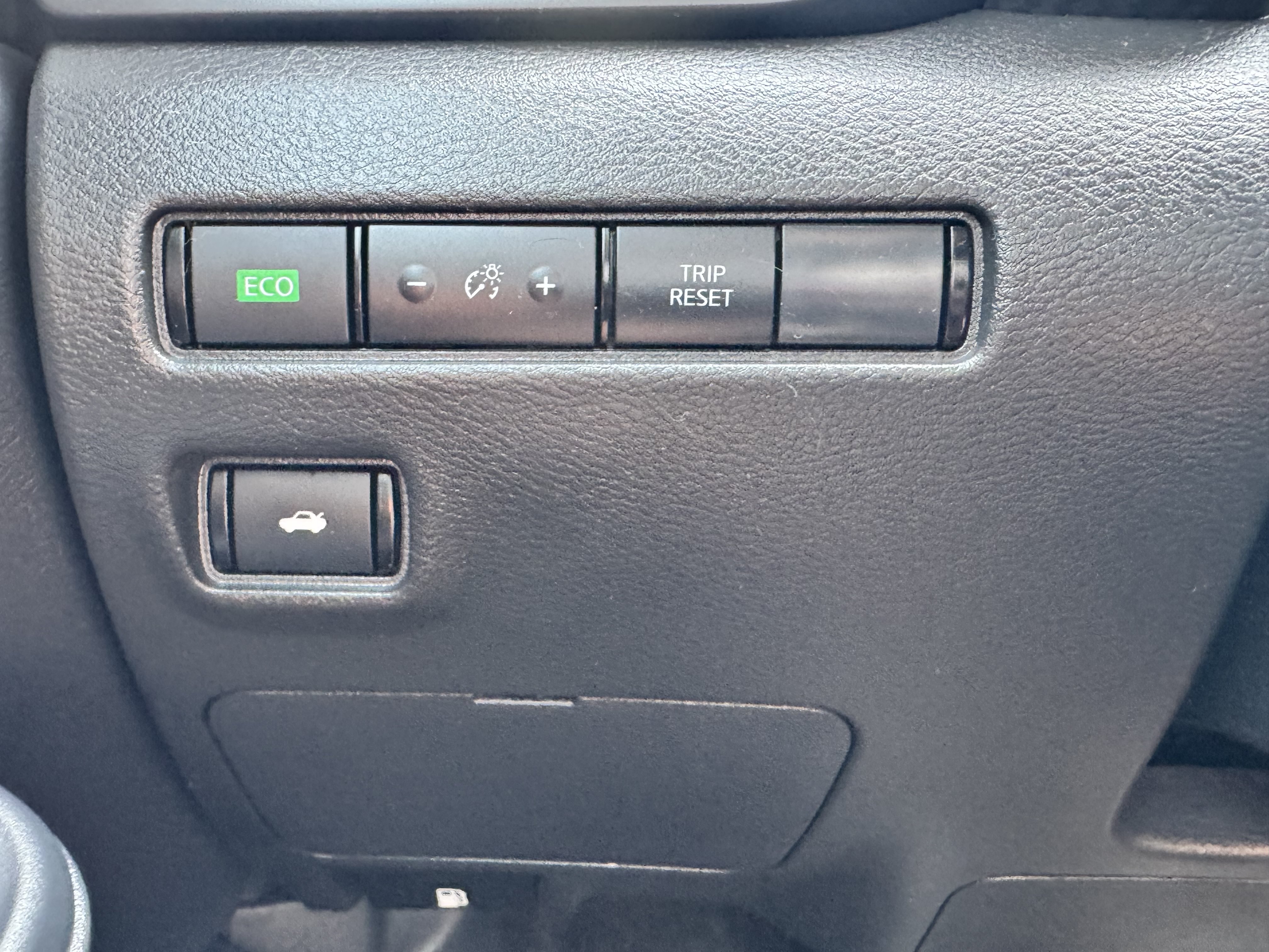 Used 2025 Nissan Sentra S FWD image 10