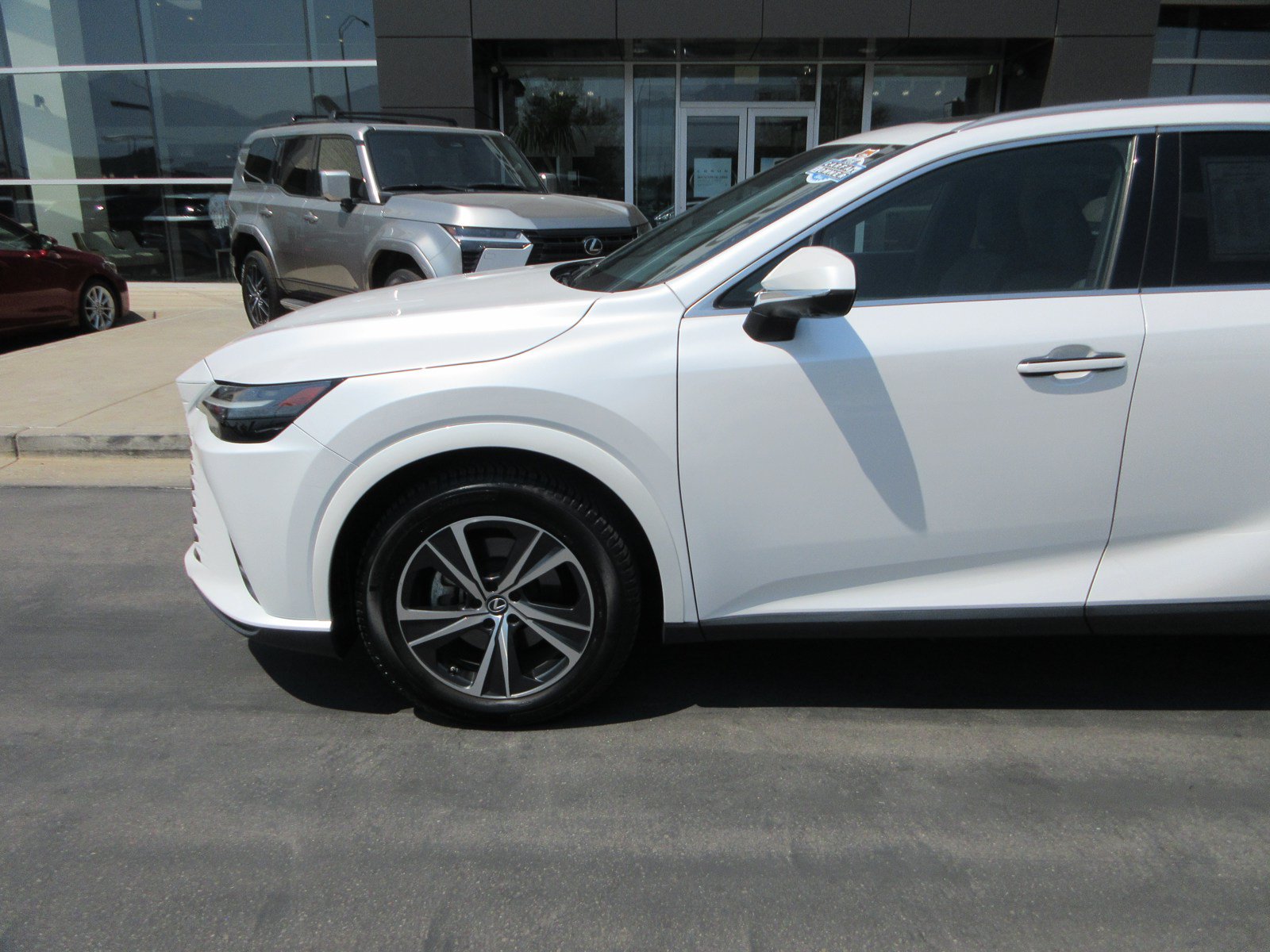 Used 2023 Lexus RX 350 Premium w/ Cold Area Package AWD/4WD image 2