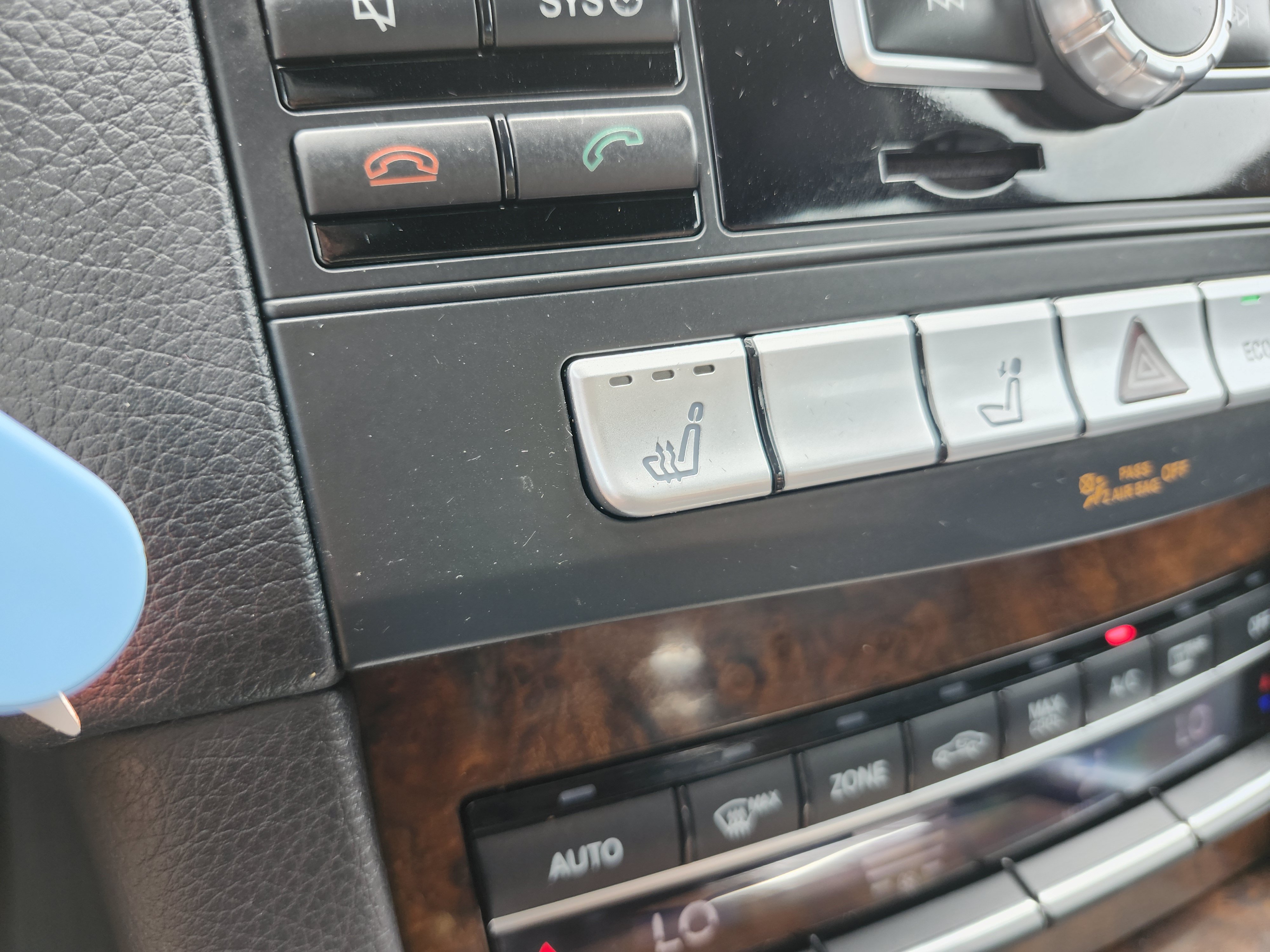 Used 2014 Mercedes-Benz E 350 4MATIC Wagon image 9