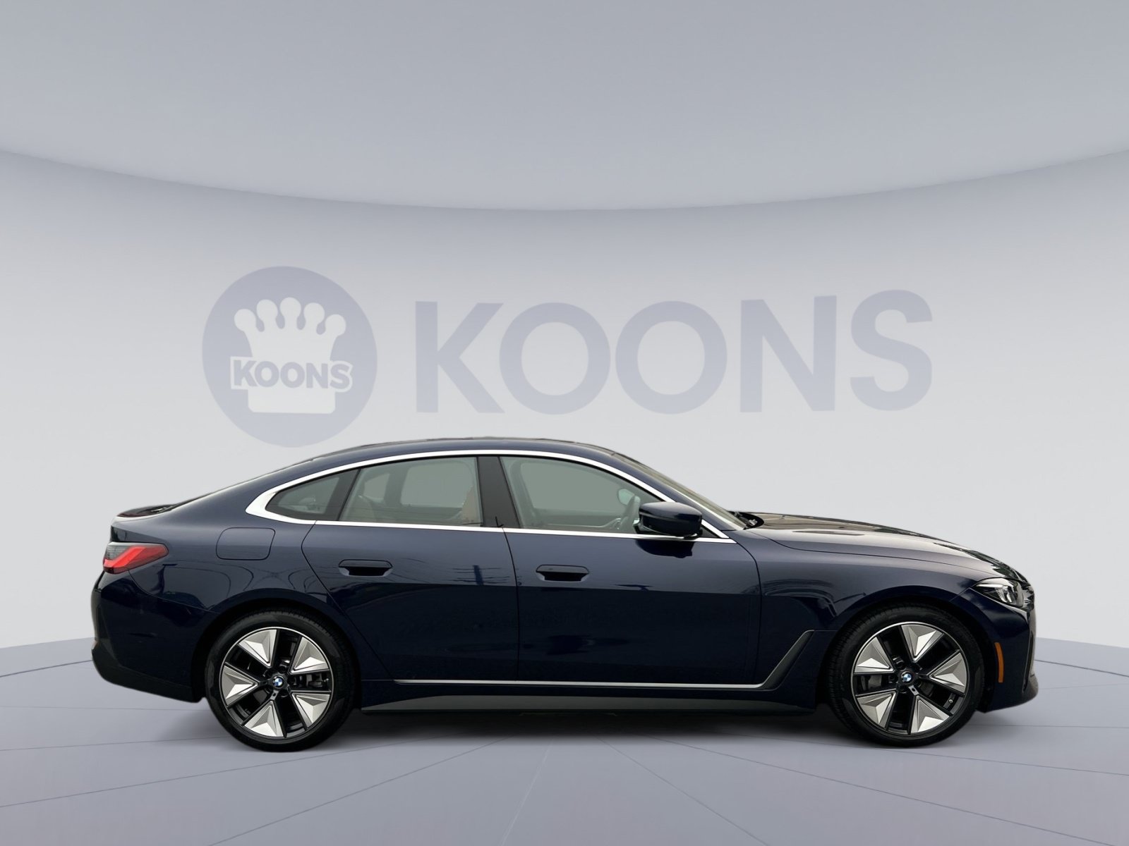 Used 2025 BMW i4 xDrive40i w/ Premium Package AWD/4WD image 8