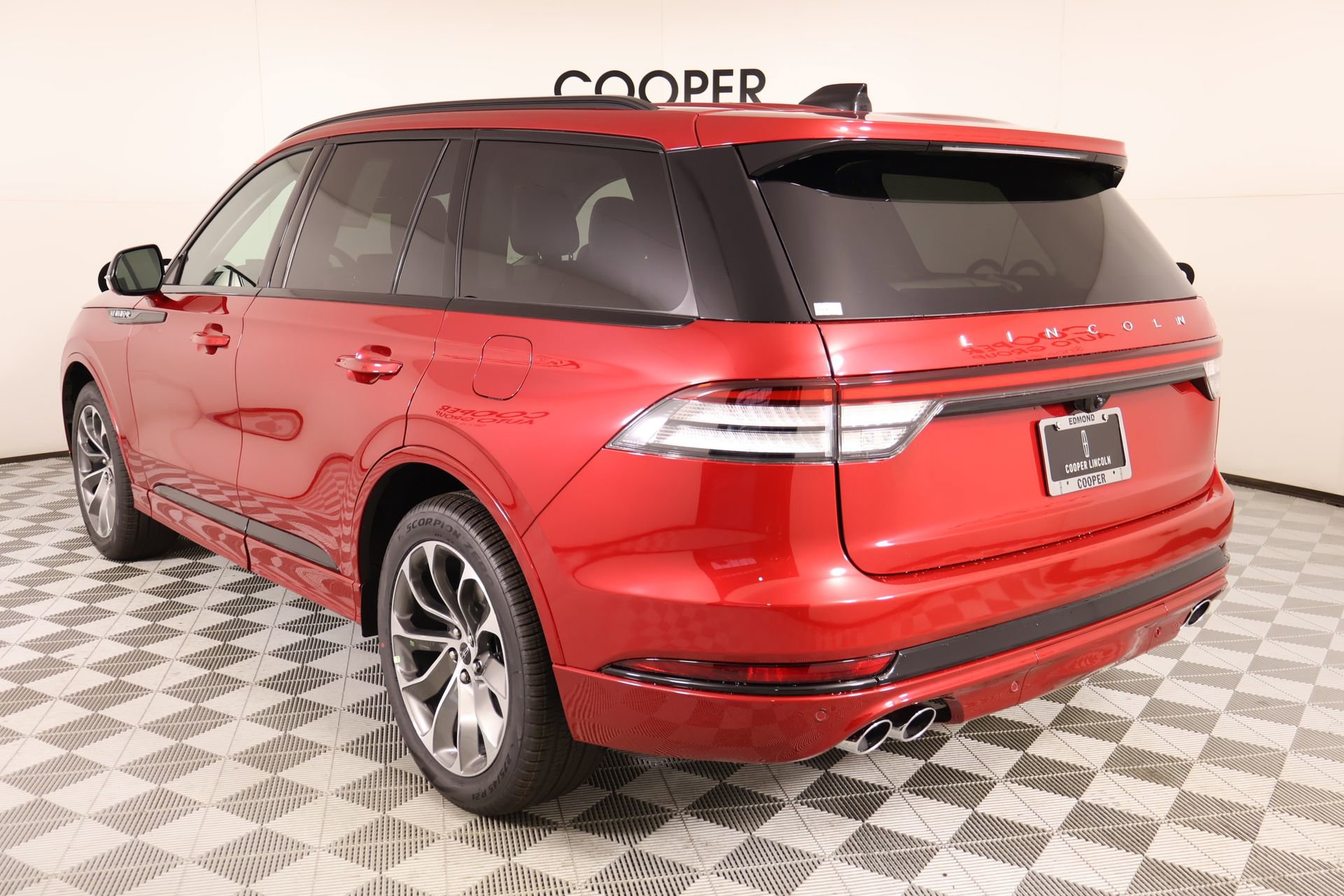 New 2026 Lincoln Aviator AWD image 24