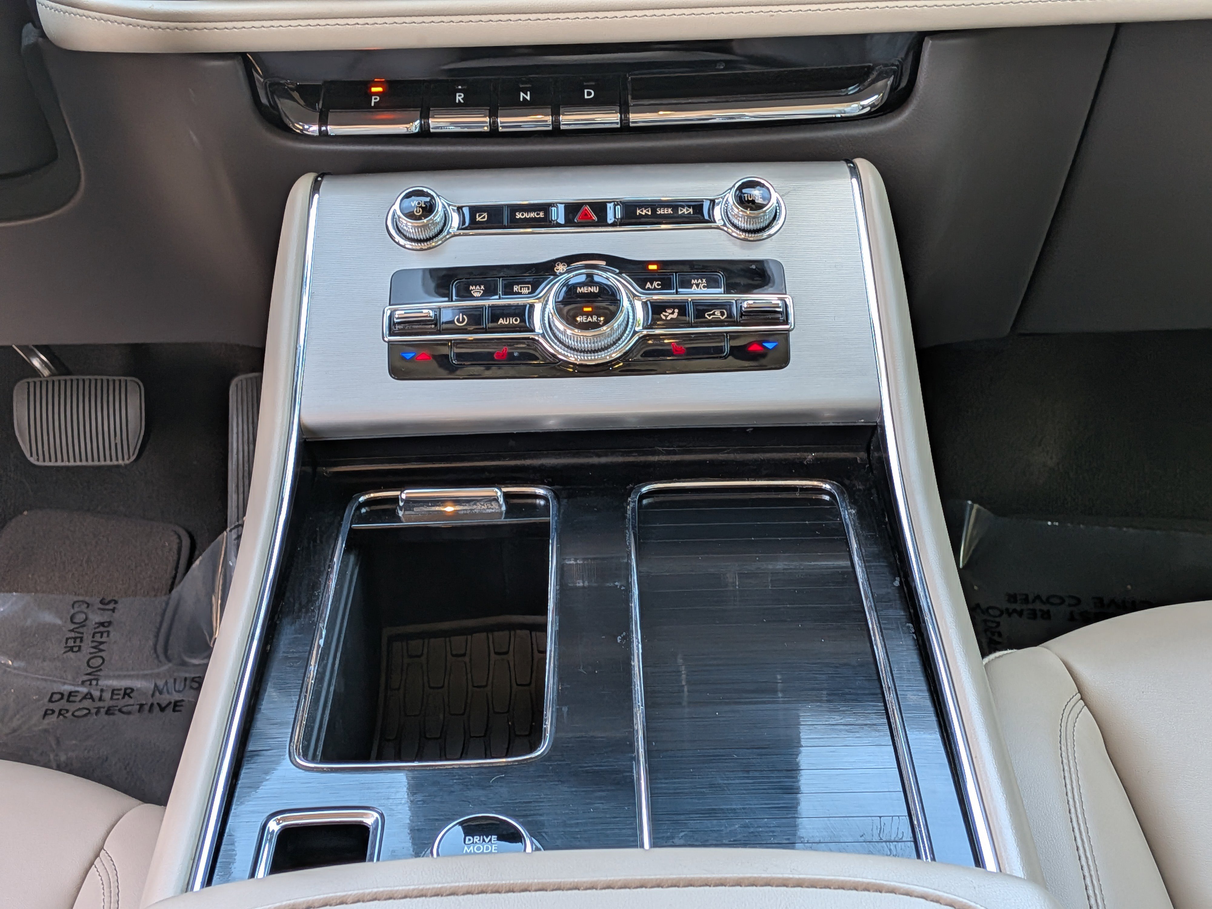 Used 2023 Lincoln Aviator 2WD w/ Premium Package image 21