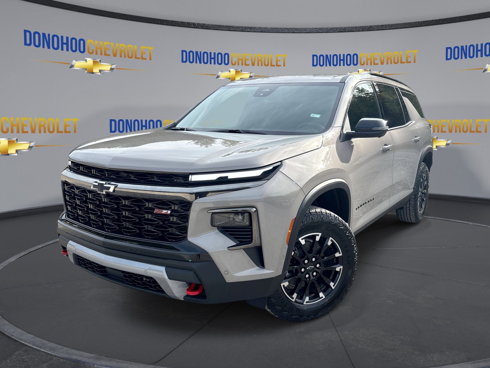 New 2026 Chevrolet Traverse Z71 w/ Enhanced Driving Package AWD/4WD image 4