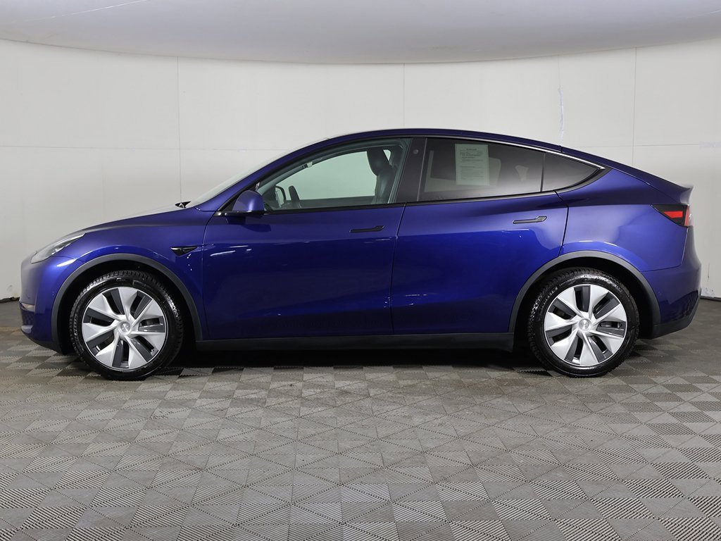 Used 2021 Tesla Model Y Long Range image 18