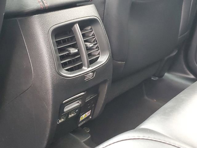 Used 2020 Jeep Cherokee Trailhawk AWD/4WD image 30