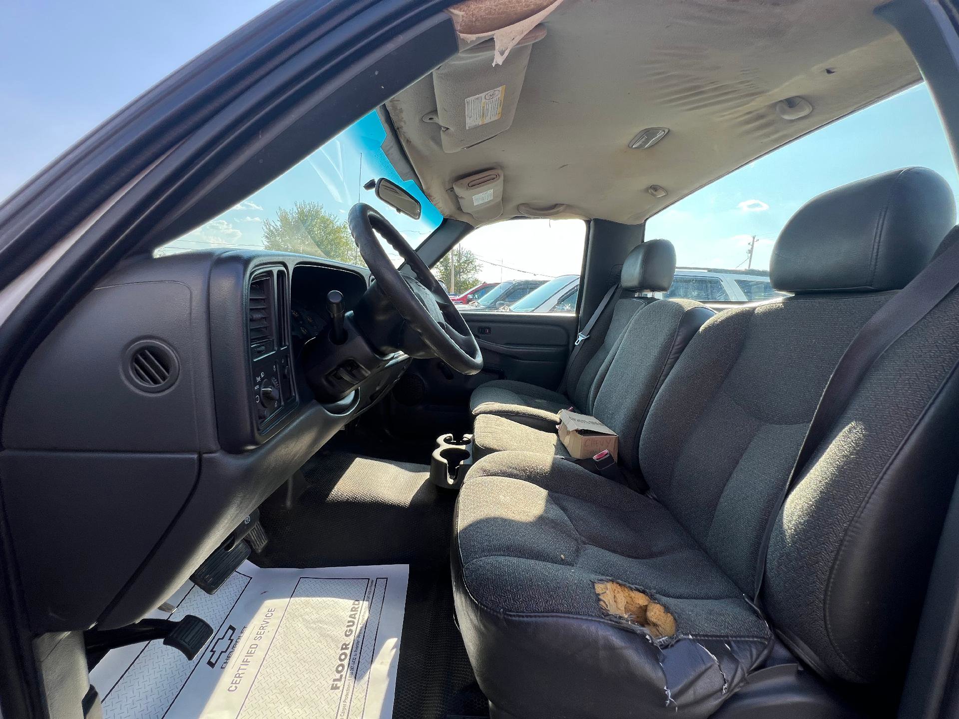 Used 2004 Chevrolet Silverado 2500 W/T image 8