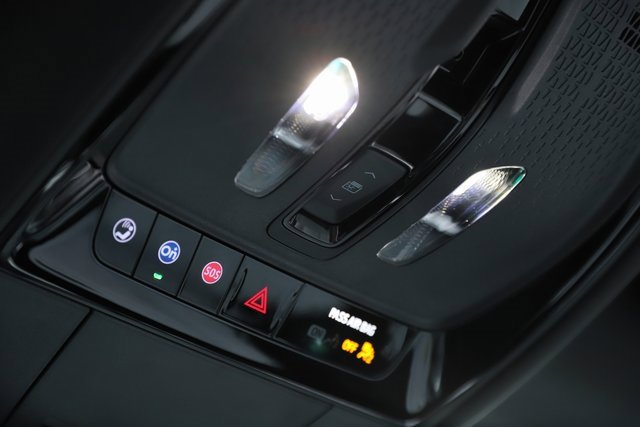 Used 2024 Cadillac Lyriq Luxury image 34