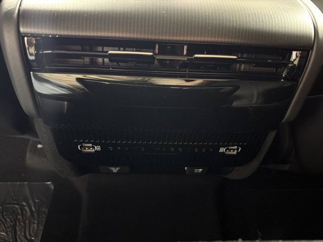New 2026 Jeep Grand Wagoneer Summit AWD/4WD image 38