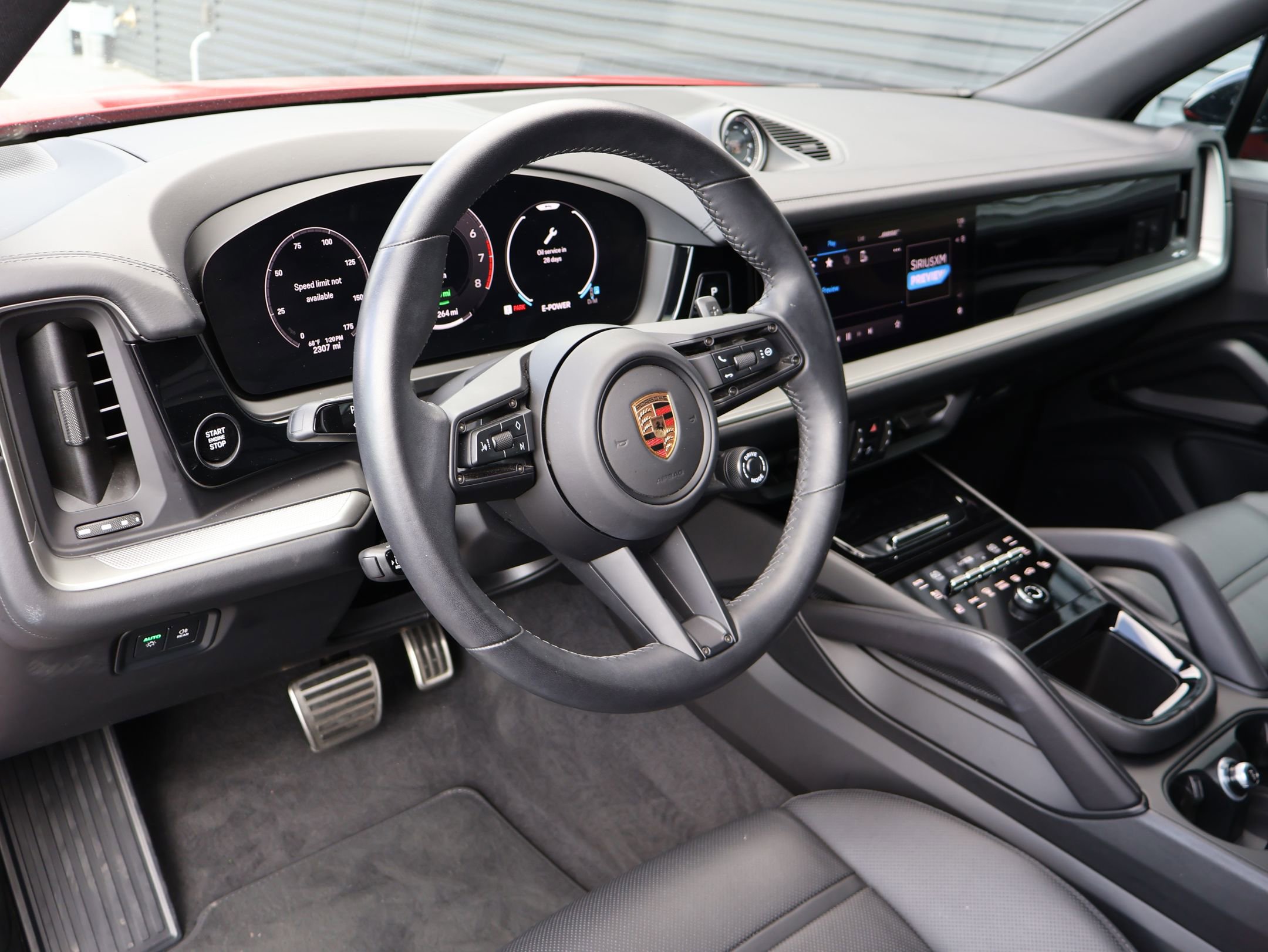 Certified 2025 Porsche Cayenne E-Hybrid image 4