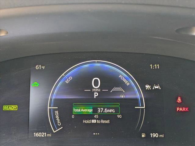 Used 2025 Toyota Camry SE image 11