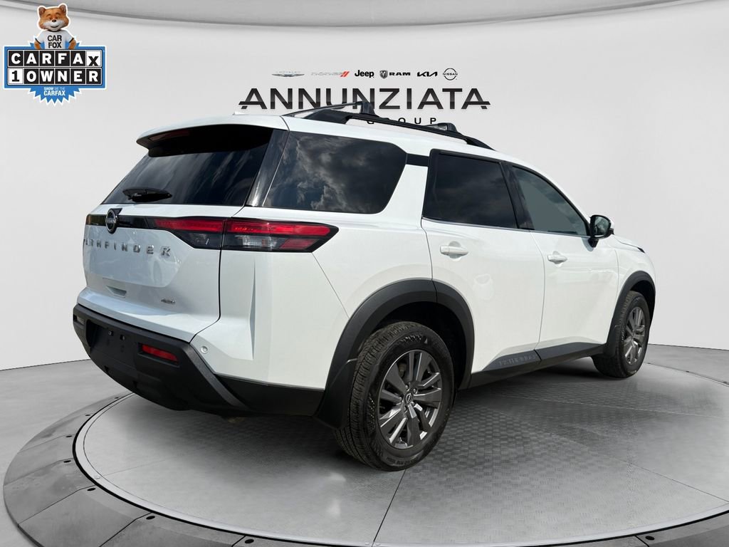Certified 2025 Nissan Pathfinder SV image 5
