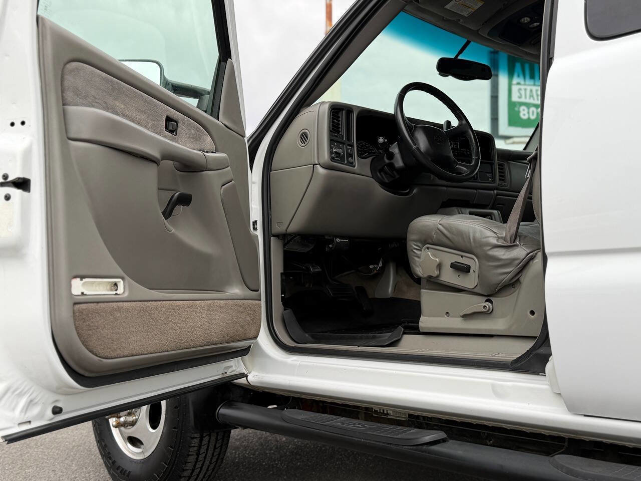 Used 2002 Chevrolet Silverado 3500 LS w/ Electrical Convenience Pkg image 88