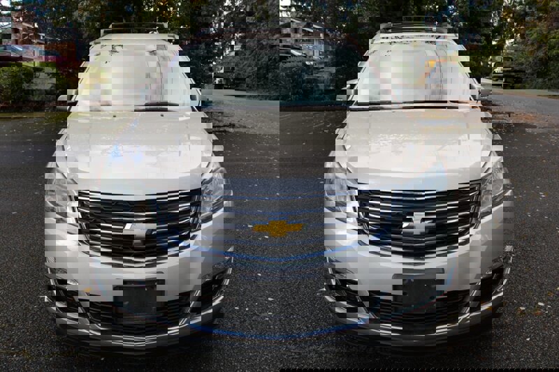 Used 2014 Chevrolet Traverse LT w/ LPO, 'HIT The Road' Package image 11