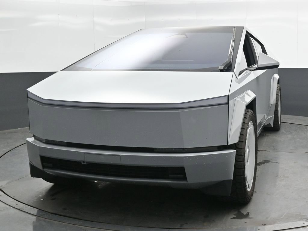 Used 2024 Tesla Cybertruck AWD Crew Cab image 8