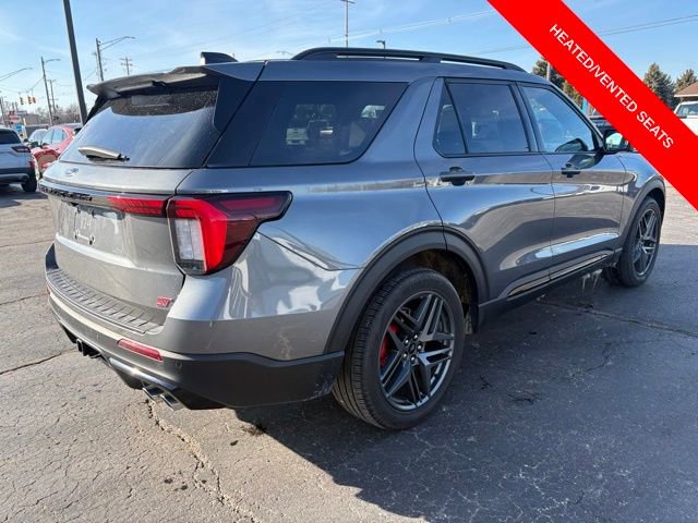 Used 2025 Ford Explorer ST image 10