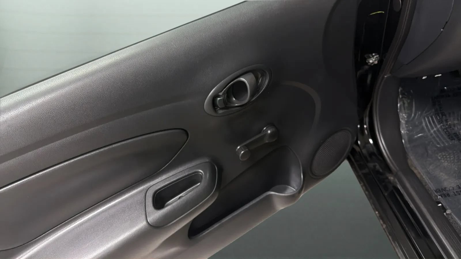Used 2018 Nissan Versa S Plus FWD image 16