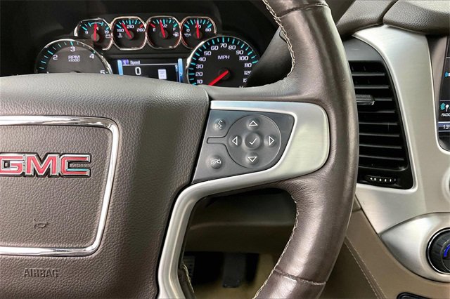 Used 2017 GMC Yukon SLT w/ Premium Edition image 24